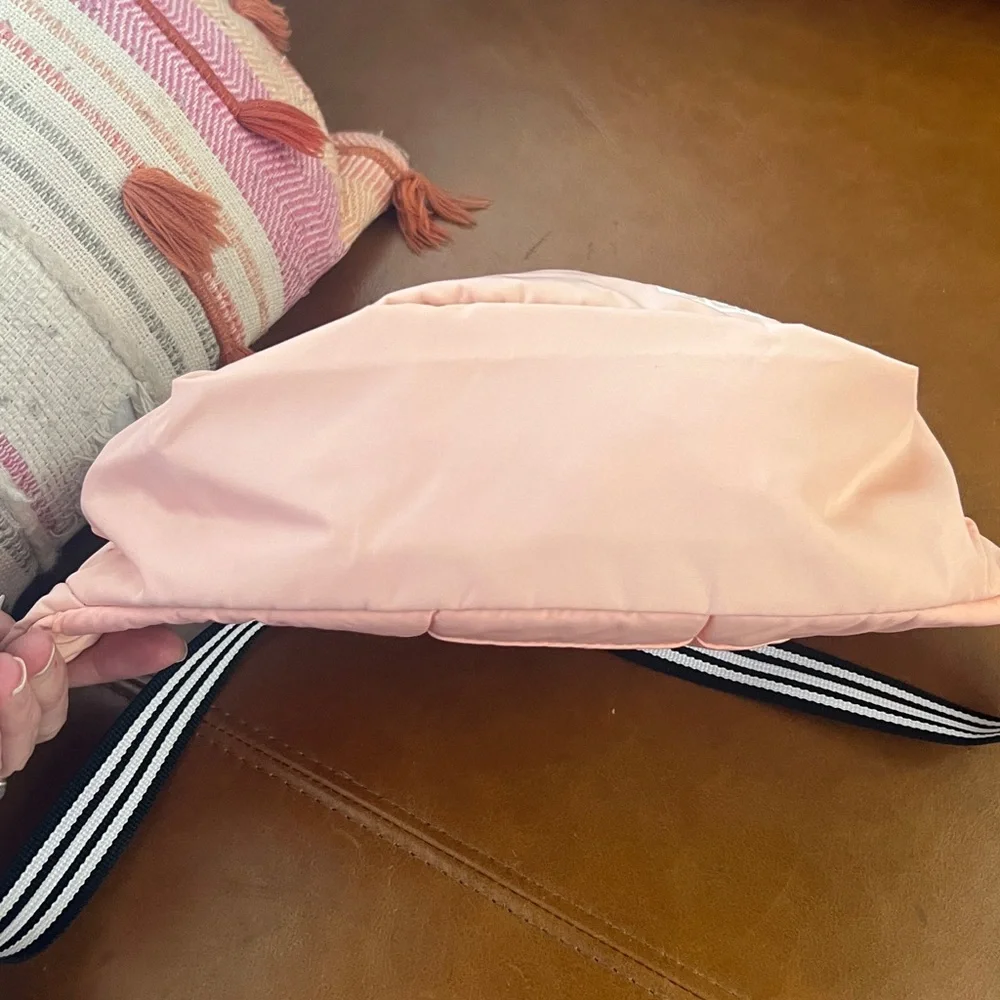 Adidas unisex Core Waist pack Fanny pack glow pink New With Tags - Picture 3 of 8